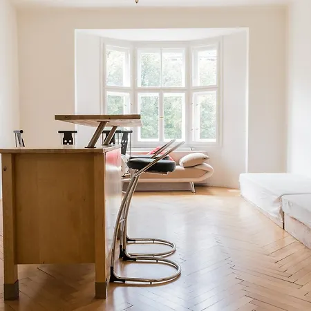 Apartament Renovated Dejvice Praga